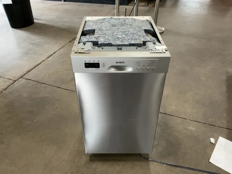 Used AVANTI DWF18V3S Dishwashers Michigan US | Miedema Asset Management Group #1340919