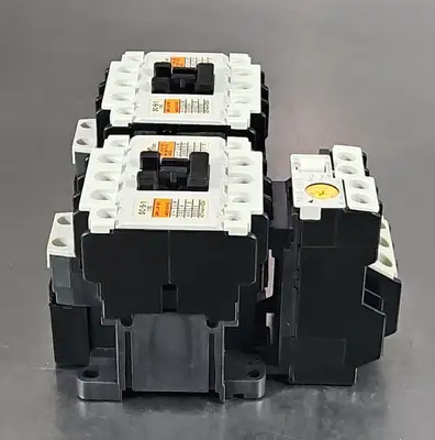 USED Fuji REVERSING CONTACTOR FUJI SC-5-1. TR-5-1N/3.