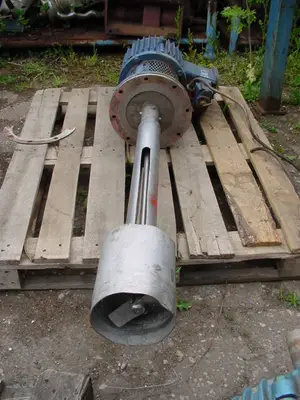 0.75 Kw 930 Rpm Axial Tube Mixer