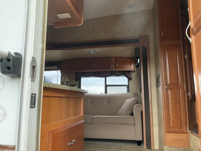 Used 2010 COUGAR 293SAB Campers, Caravans, Motorhomes Michigan US | Miedema Asset Management Group #1761301