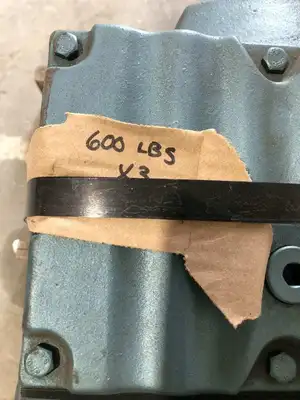 Sew Eurodrive R137AD4 Helical Gear Unit Speed Reducer Ratio: 19.04:1
