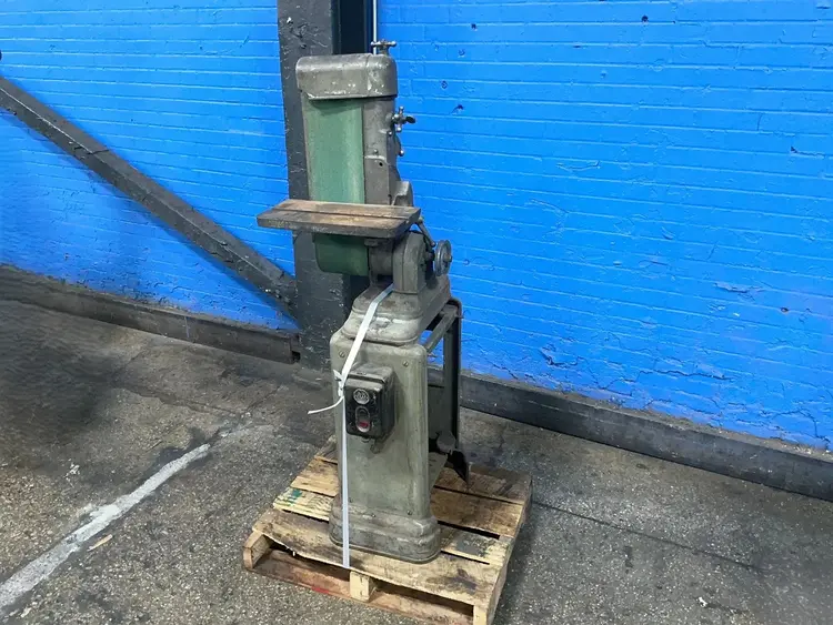 Used _UNKNOWN_ _UNKNOWN_ Belt Grinders Including Sanders Ohio US | HGR 24 #1280254