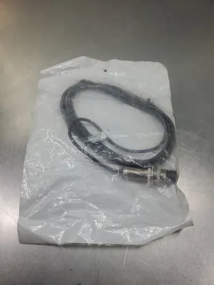 ALLEN BRADLEY 872C-D8NP18-E2 SER. C Inductive Proximity Sensor, 10-30VDC 5E-36/4