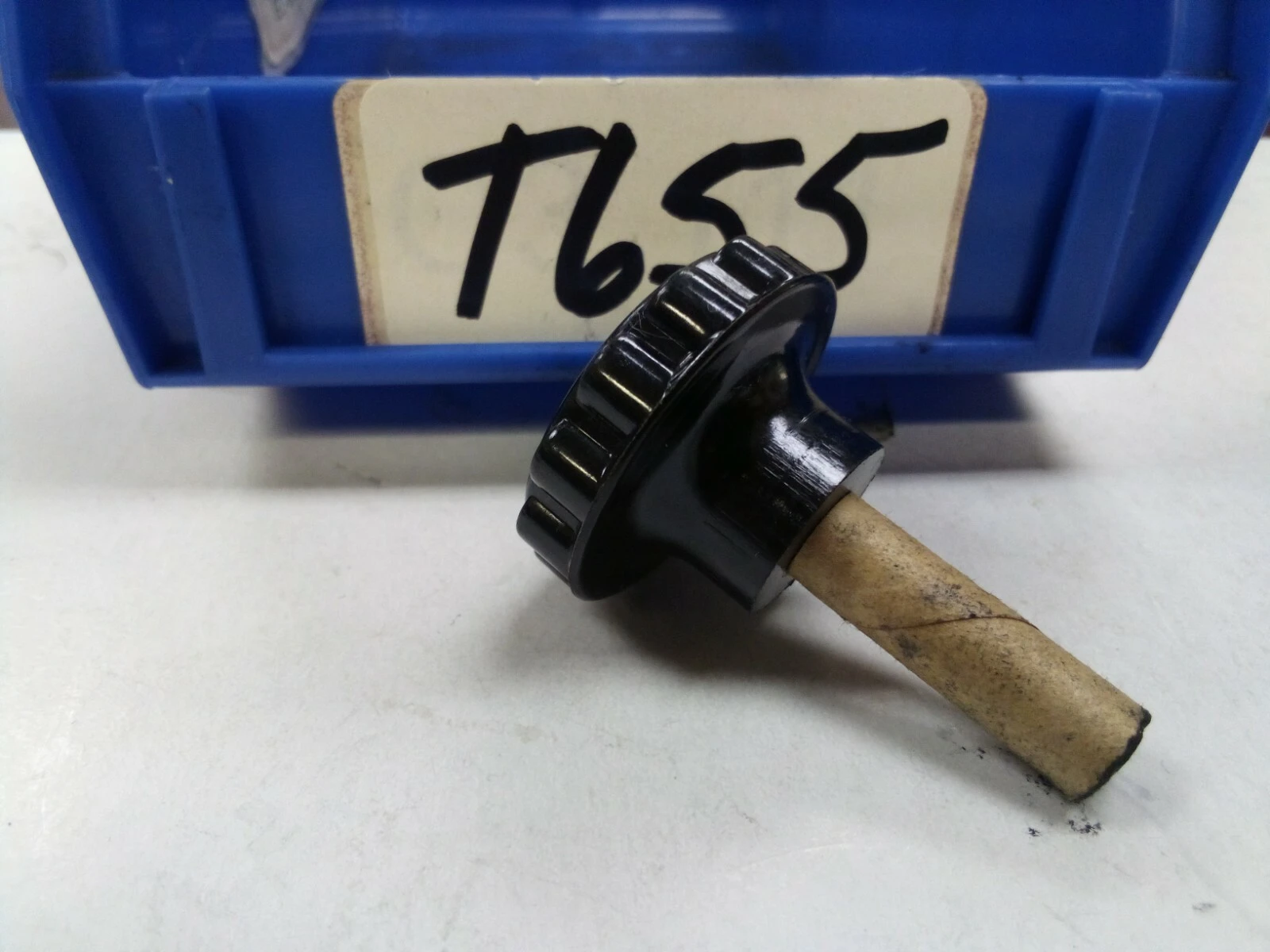 LOT OF 14 BLACK  HAND  KNOB   FEMALE 1/4"20 X 3/4"