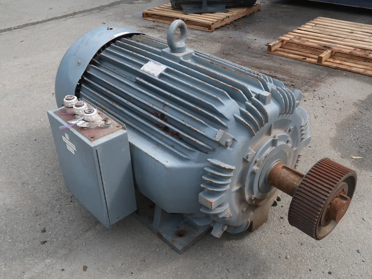 USED TOSHIBA B3006FLF40M
