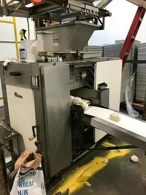 USED 2000 BENIER B9363
