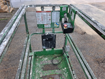USED 2016 Genie GS-3232