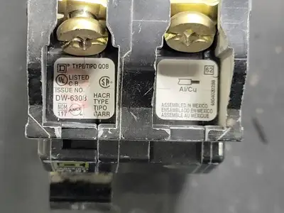 USED SQUARE D QOB215