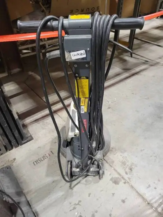 Used _UNKNOWN_ _UNKNOWN_ Janitorial Equipment Minnesota US | K-BID 3 #171419