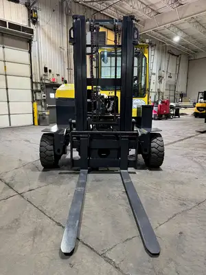 Used 2017 Combi C8000LR Internal Combustion Forklifts: Pneumatic Tire New York US | United Lift #1446741