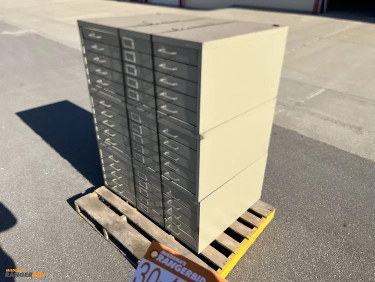 Used SAFCO METAL STORAGE CABINETS Cabinets Michigan US | Miedema Asset Management Group #1186594