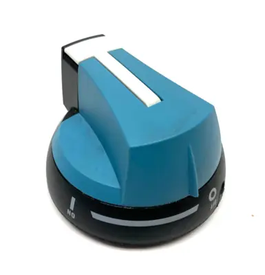 USED SOCOMEC ROUND ROTARY DISCONNECT HANDLE, BLUE/BLACK