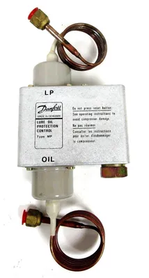 NEW CARRIER 5-F-20-212 OIL SWITCH PACKAGE 5F20212
