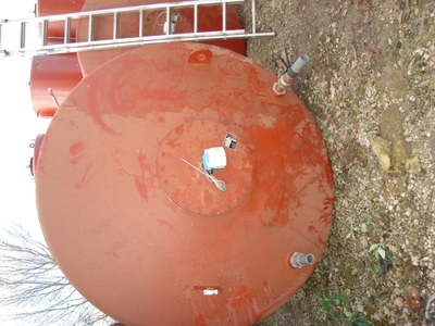 11000L M/S Vertical Enclosed Tank