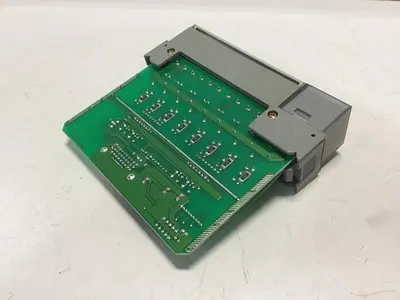 USED ALLEN BRADLEY 1746-IA8 SER A