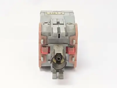 USED IDEC LIGHT TRANSFORMER W/ TW-C01 CONTACTOR