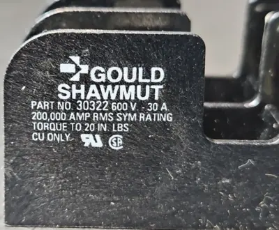 GOULD SHAWMUT 30322 FUSEHOLDER. Loc4B22
