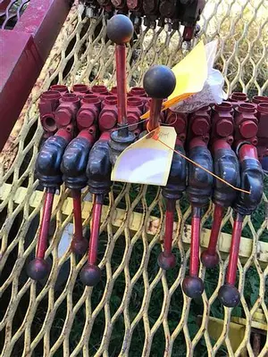Used AFTERMARKET PIPEHANDLER 6 SPOOL VALVE BANK Parts (Hydraulics and Pneumatics) Pennsylvania US | East West Machinery & Drilling #1416496