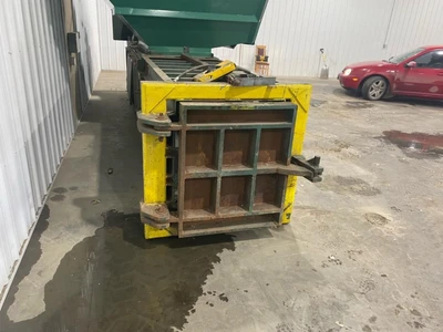 USED IBC   NA SERIES IBC 1272