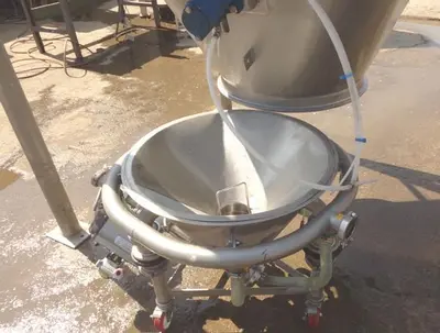 USED 2010 SEM-BULK SYSTEMS 165 CU FT HOPPER