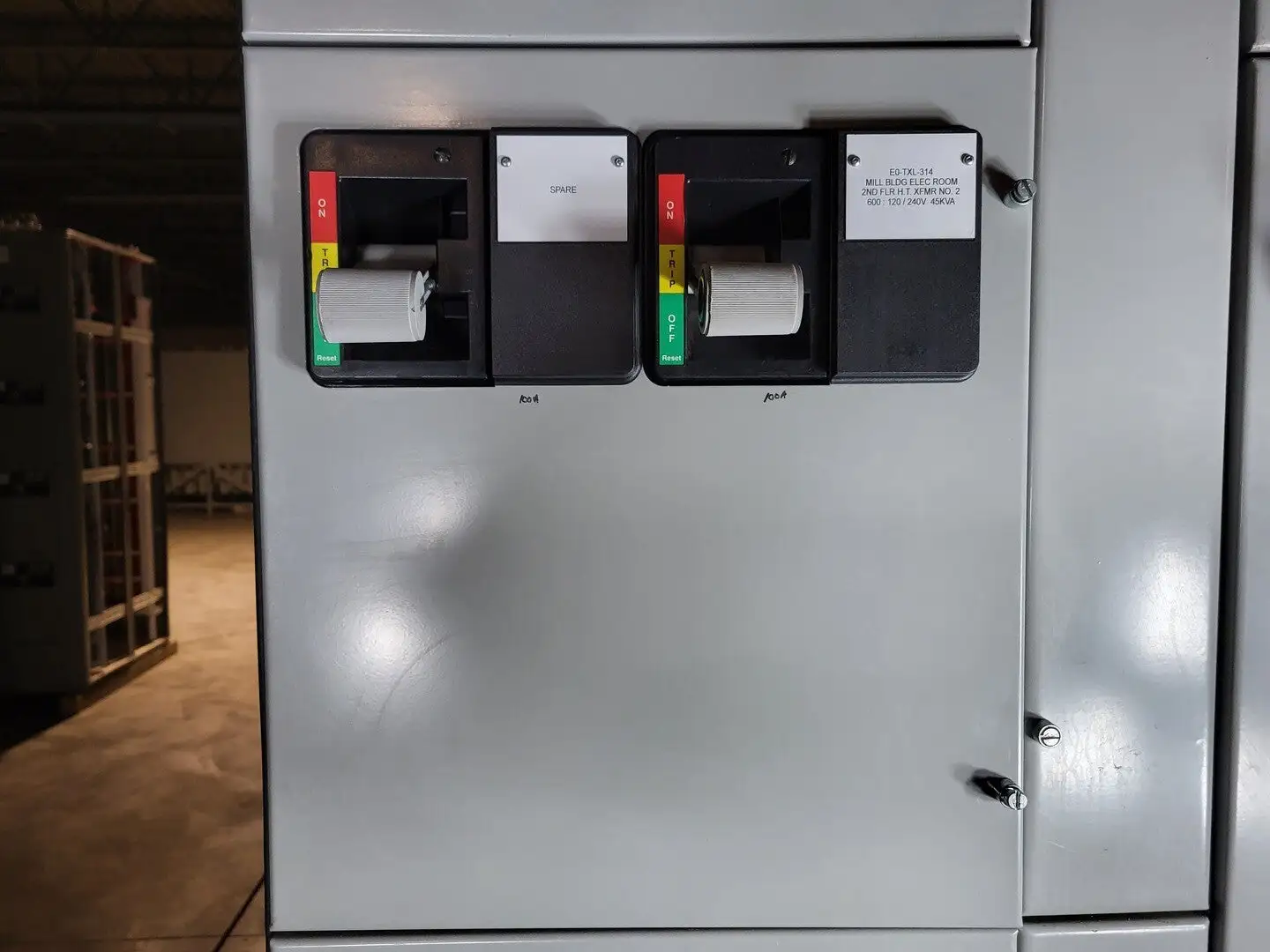 100A, 3 Pole, 600V Circuit Breaker HFD3100 Bucket for Freedom 2100 MCC Frame
