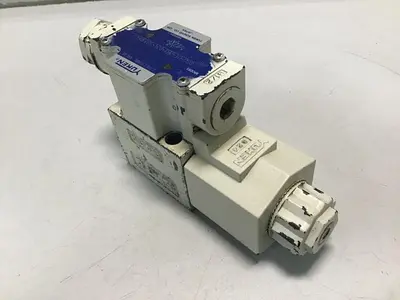USED YUKEN DSG-01-2B3-D24-50330-L