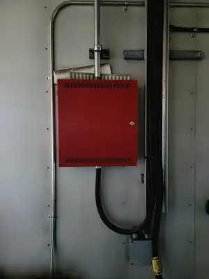 5kV Motor Control Center (MCC) Unit w/ (4) Breakers & (2) Load-Break Switches