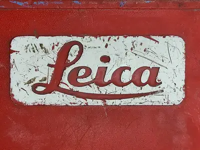 NEW LEICA TS15 R400
