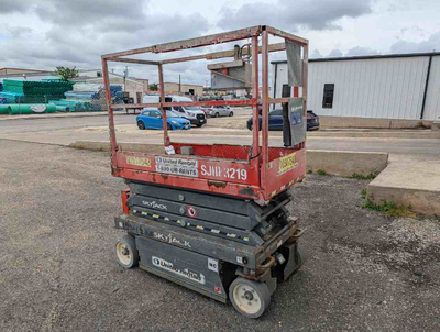 USED 2016 Skyjack SJ3219
