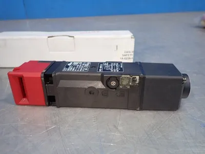 New | in-Stock OMRON D4SLN4HFGD Relays & Switches | HGR 24 #739126