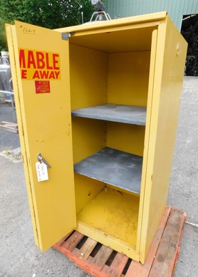 USED EAGLE MFG FLAMABLE STORAGE MODEL 1960