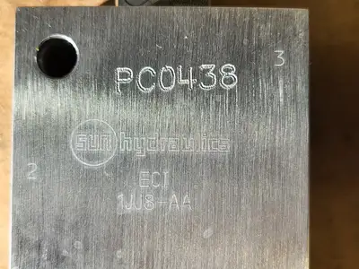 NEW KOMATSU PC0438