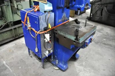 USED WEINGARTEN AR 63 TON