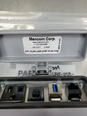 USED Mencom DP1-RJ45-USB-AFBF-R-24-C027 Panel Interface, 125V, 3A