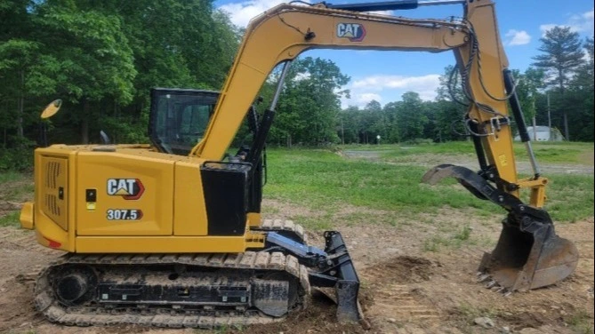 USED 2022 Caterpillar 307.5