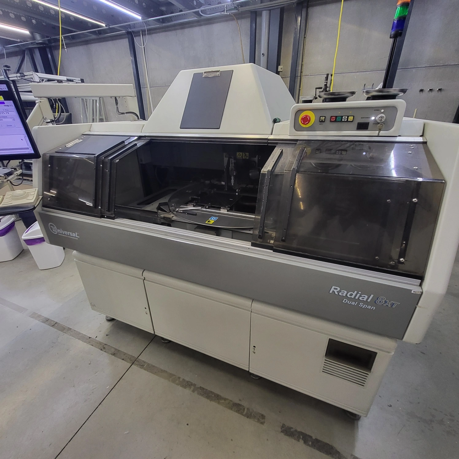 USED 2005 UNIVERSAL RAD 8XT (6380B) RADIAL INSERTION MACHINE