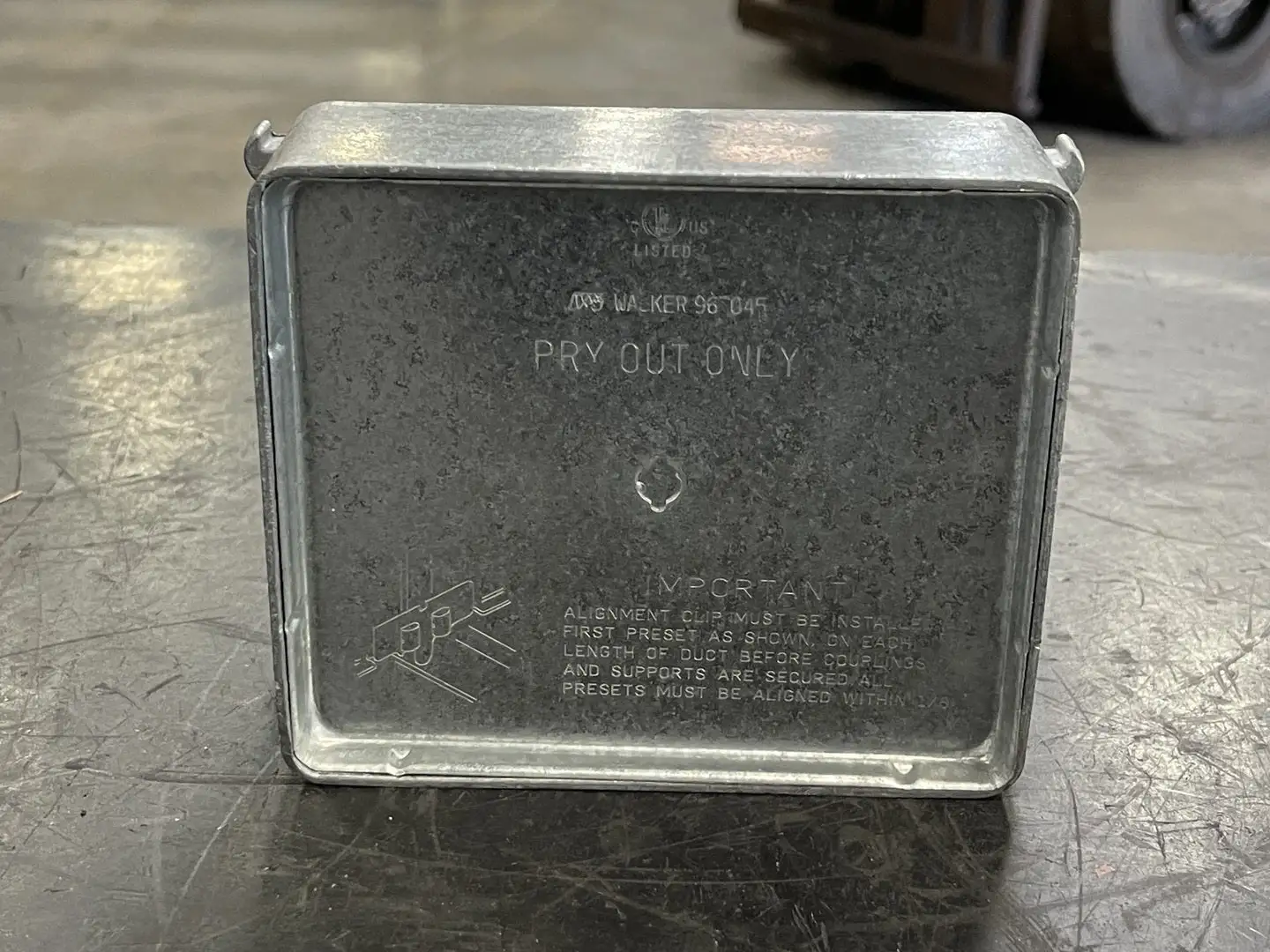 NEW WIREMOLD 4220