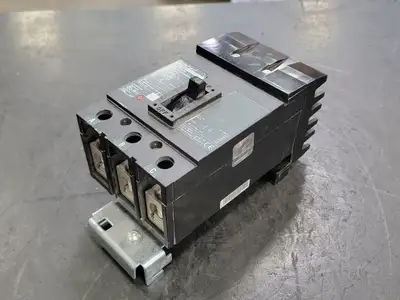 New | in-Stock SQUARE D QGA32150 Switchgears British Columbia CA | Lenmark #835583