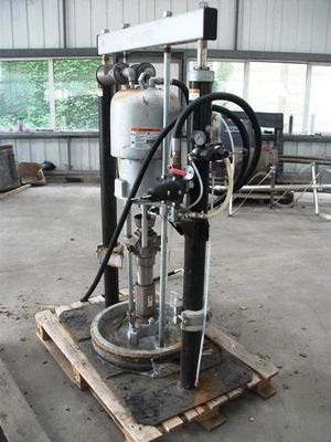 7 LPM Graco Bulldog Mastic Drum Pumps Ratio 40 to 1
