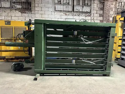 USED PTR 3400HD VERTICAL BALER