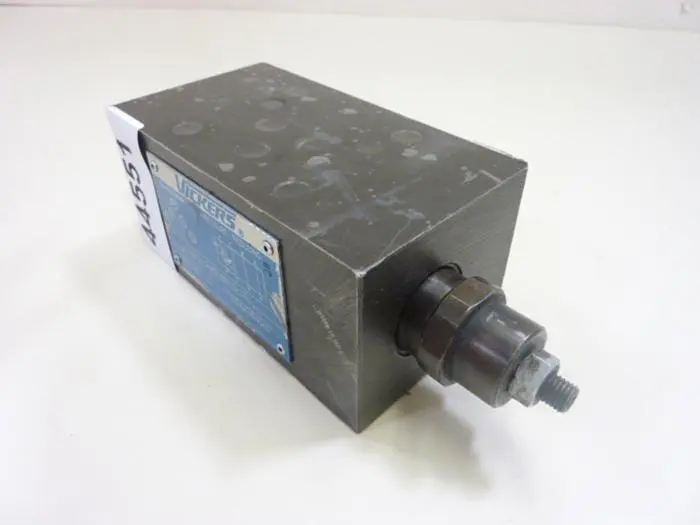 Used VICKERS DGMX25PPBWS30 Valves/Fittings Michigan US | Ideal Machinery #705976