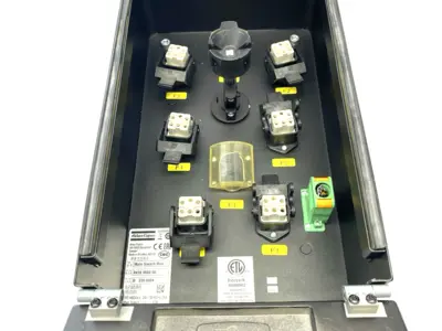 Used ATLAS COPCO POWER FOCUS 8 MAIN SWITCH BOX, NUTRUNNER MULTISPINDLE Switchgears Michigan US | Maverick Industrial Sales #1090834