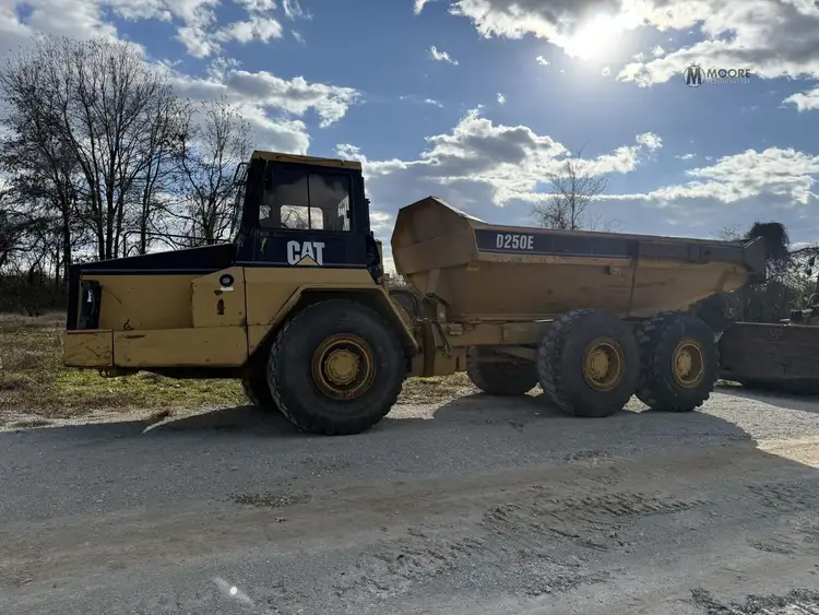 Used 1996 CATERPILLAR D250E Articulated Dump Trucks Tennessee US | Moore Equipment #1517261
