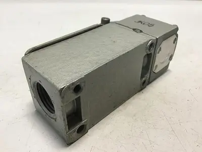 USED TELEMECANIQUE C2JK05