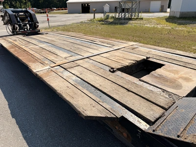 Used 2011 PITTS 50 TON DROP DECK TRI-AXLE Lowboy Trailers Michigan US | Miedema Asset Management Group #1338402