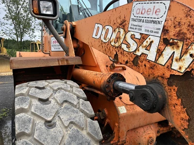 Used 2009 DOOSAN DL250 Wheel Loaders | Abele Tractor #1342918