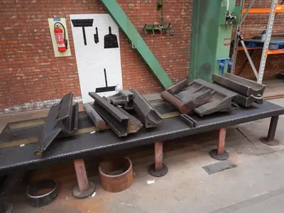 USED NIELAND 300 TON DISH END FORMING PRESS