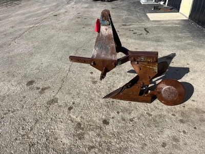 FORD 1 BOTTOM PLOW Plow | County Equipment Company LLC (7)