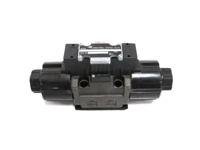NEW NACHI SS-G03-C6-R-C115-E22 SOLENOID VALVE SSG03C6RC115E22