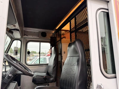 Used 2003 WORKHORSE P42 WITH 24,073 MILES (FIRE DEP OWNED) Box trucks Michigan US | Miedema Asset Management Group #1357507